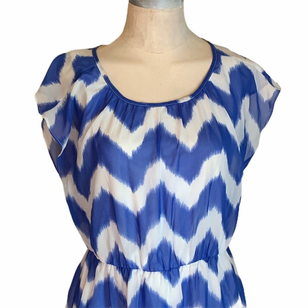AGB Dress Size 6 Blue White Chevron Print - Picture 2 of 6